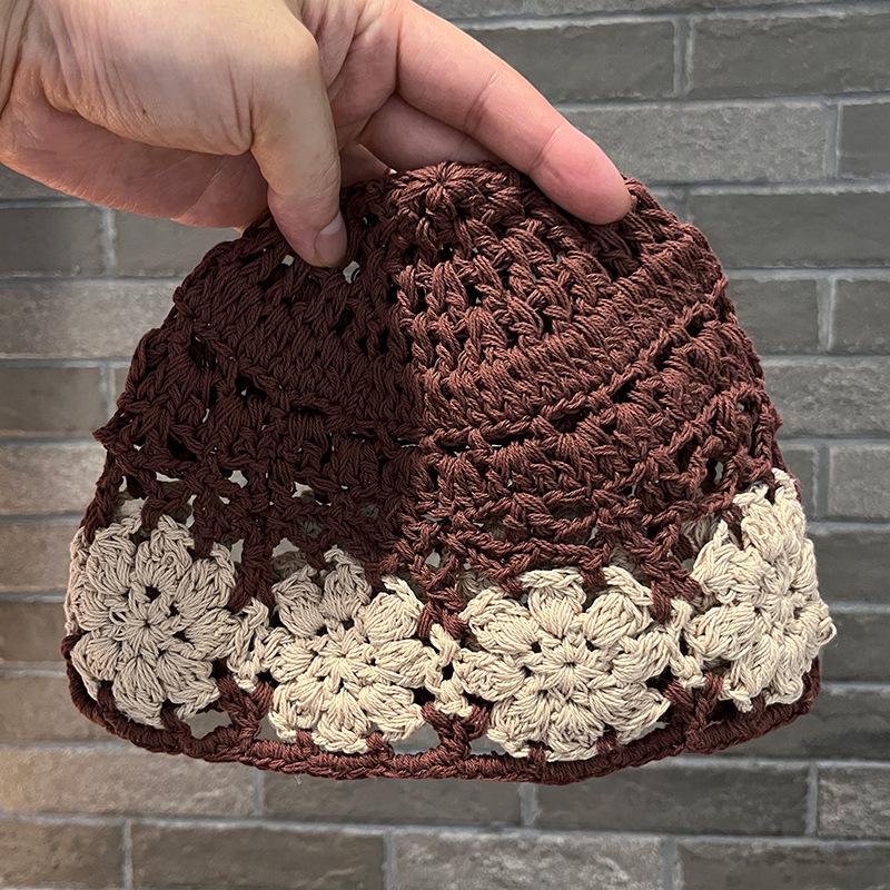 Black and white contrasting colors hand-crocheted hollow headgear girls spring breathable retro fashion face small pullover hat