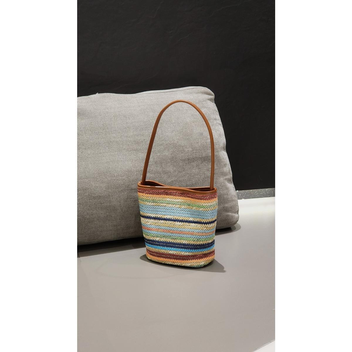 

2025 Новый плетеный ланч-бэг в радужную полоску, сумка-подмышка из рафии, модная сумка-кроссбоди, женская сумка из натуральной кожи 25*9*18cm