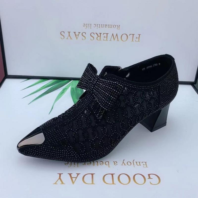 

Модные летние каблуки для женщин, полые сетчатые модные сексуальные туфли с острым носком, женские одинарные туфли 2024 года, женские босоножки на танкетке, черные сандалии Zapatos De Mujer 35 чёрный