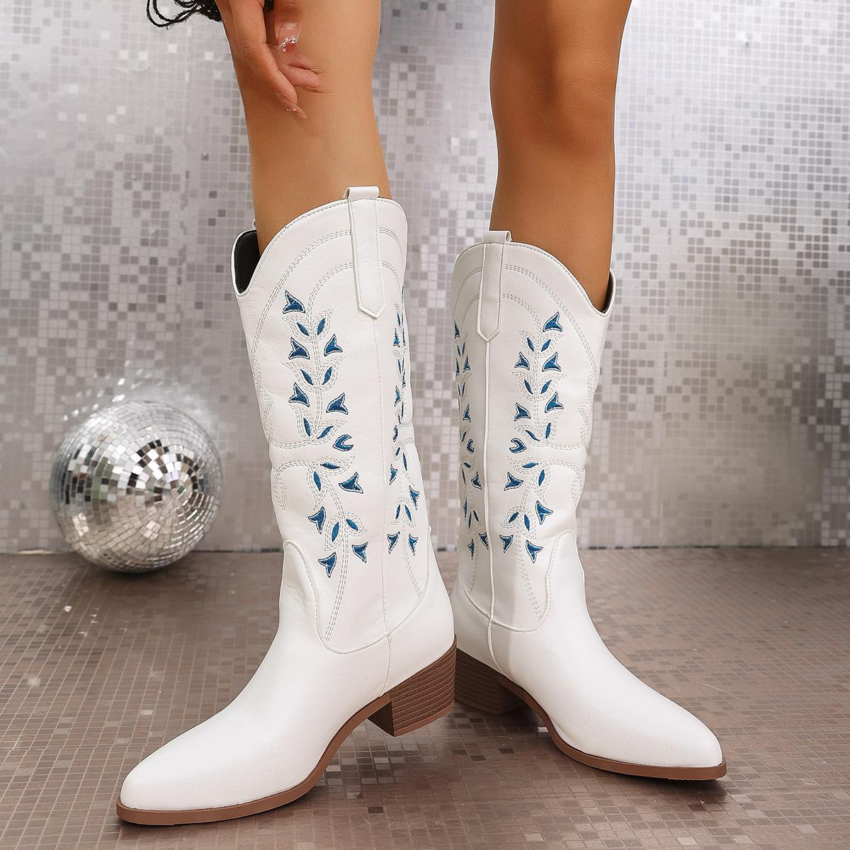 Мода 2024 Осень Зима Новые Белые Сапоги До Колена Модные Ковбойские Сапоги На Массивном — фото 2