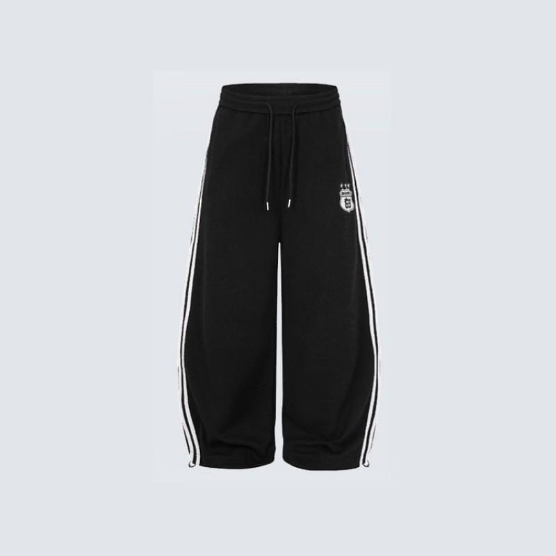 Unisex Relaxed Fit Waffle Knit Jogger Pants With Embroidered Patch Drawstring Waist