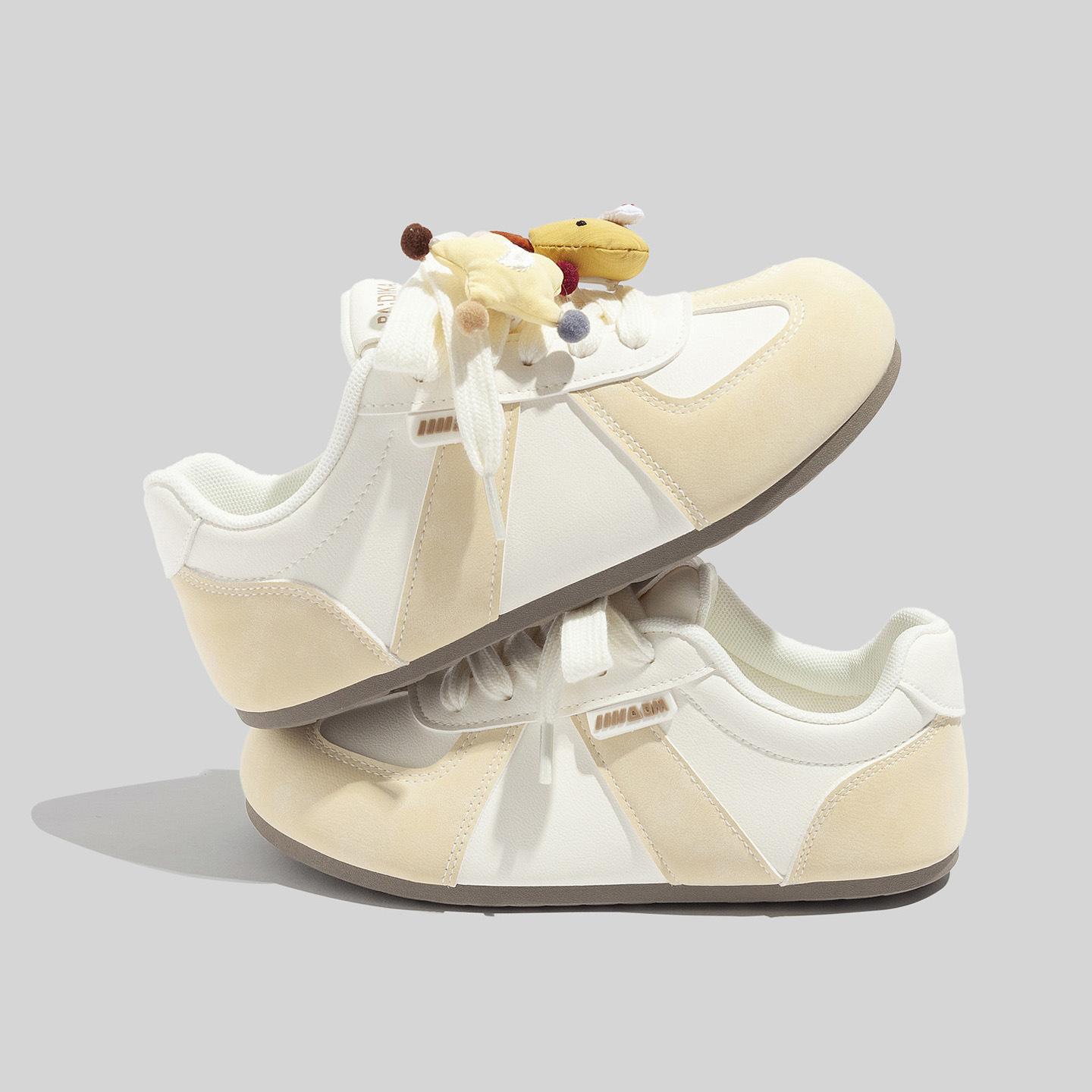 Spring new little monster German training shoes casual flat high value student cute board shoes 35