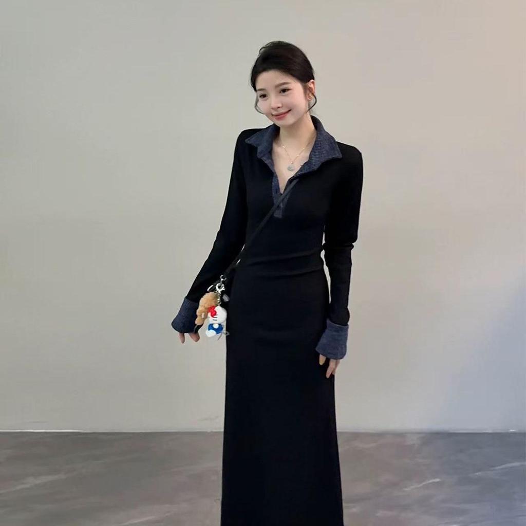 Women's Slim Fit Knitted Polo Collar Long Dress - Contrasting Color, Cinched Waist, Autumn/Winter Style