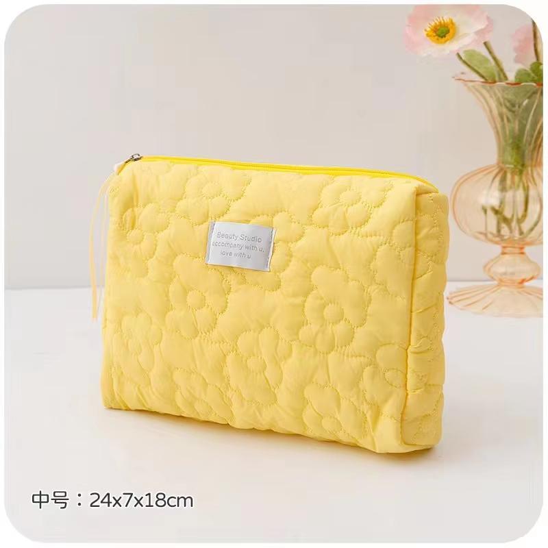 Kosmetiktasche mit weichem Blumenmuster, tragbare Make-up-Verpackung, Aufbewahrungsorganizer, großes Fassungsvermögen, Reise-Waschbeutel für Damen