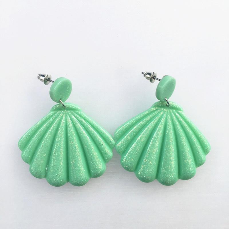 

Летние женские серьги-пусеты в форме ракушки с блестками из акриловой смолы для пляжа зелёный