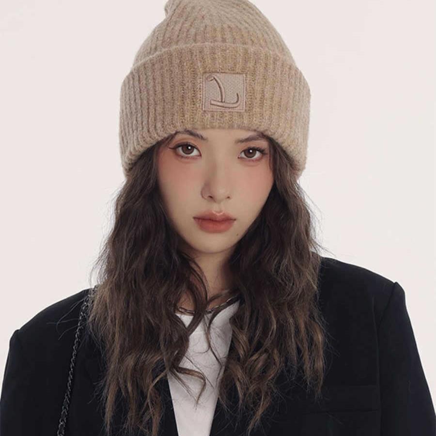 Women's Big Head Fence Woolen Hat Autumn and Winter New Style Loose Warm Pile Cold Hat Showing Face Small Ear Protection Knit Hat Trendy