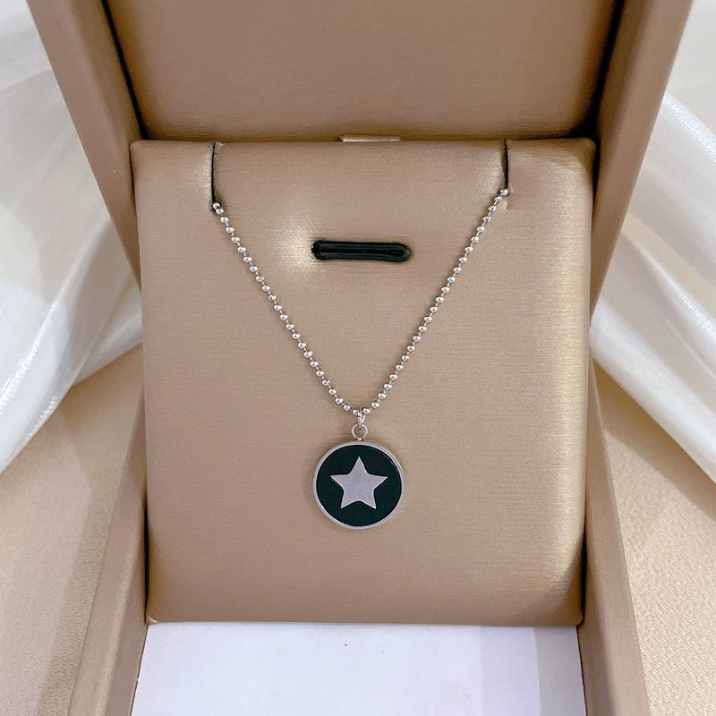 Stainless Steel Punk Hip-Hop Style Necklace Temperament Simple Front Buckle Collarbone Chain