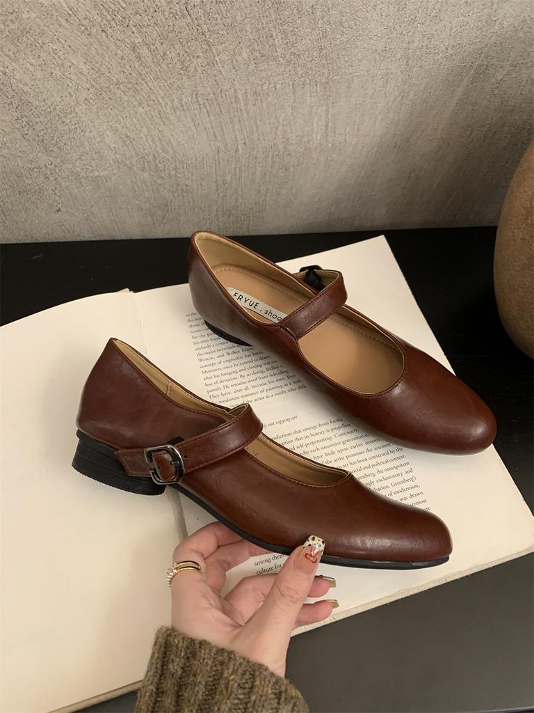 Retro Comfort Ballet Shoes Female Casual Daily Low Heel Loafers Luxury Buckle Strap Ladies Flats Mary Janes Shoes Party Pumps