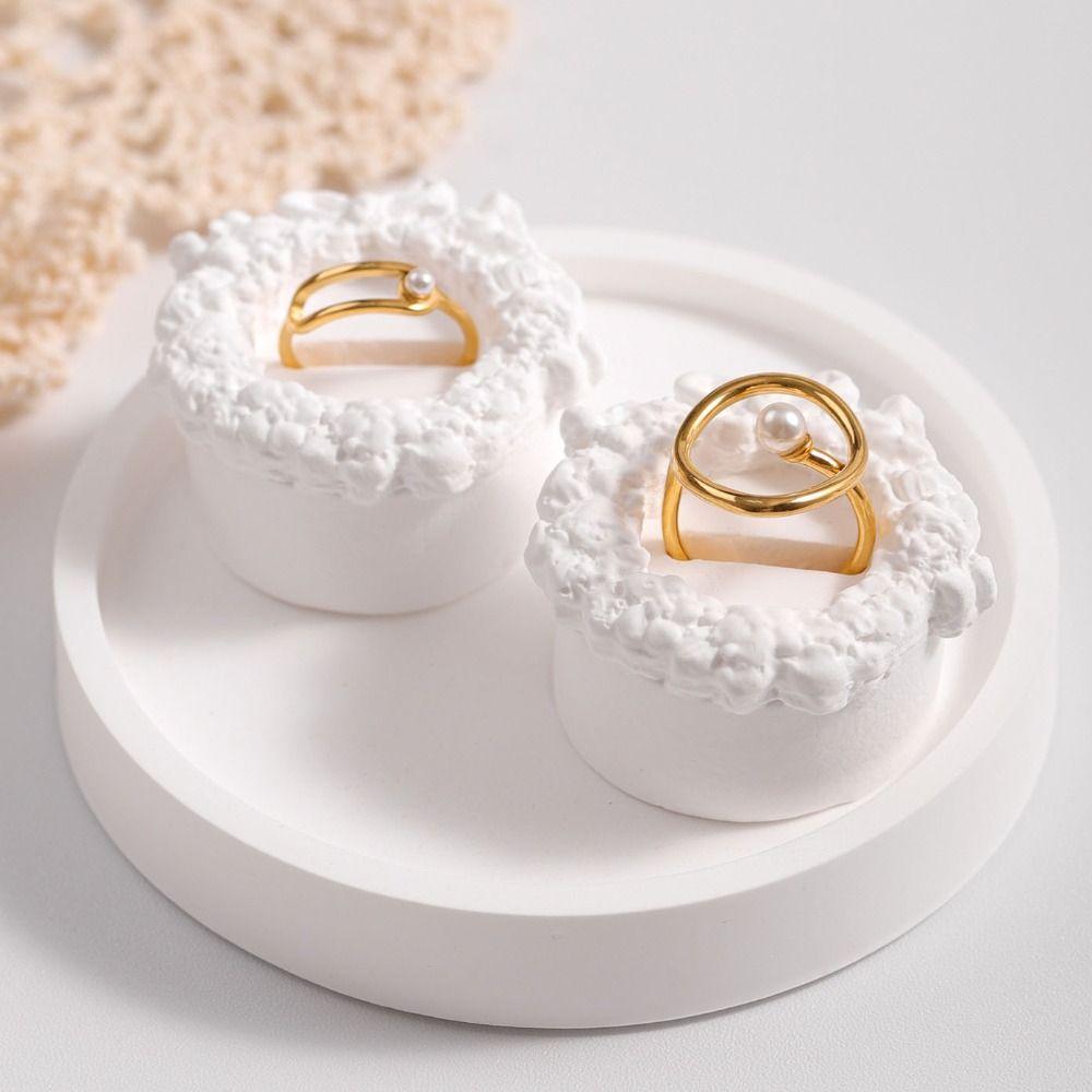 Exquisite Plaster Ring Holder White Gypsum Ring Display Rack Cake Shape Ring Stand  Photo Props