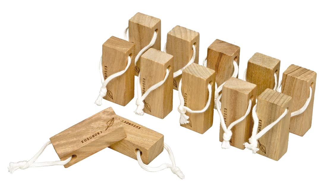 

Sakai Sangyo KUSUNOKI Hanger Repellent of For Rainy Camphor Wood Insect 22g per Easy to Made in Camphor Natural Insect for Chests of Drawers and коричневый