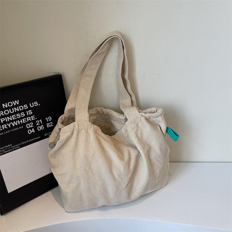 Large Capacity Tote Bag Women's Retro Velvet Shoulder Bag Tide Commuter Handbag Korean Version Corduroy Bundle Shopping Bag