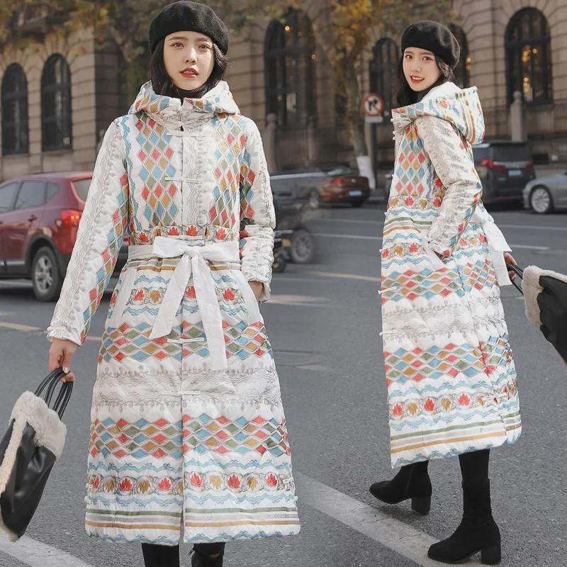 Women’s Slim Fit Chinese Ethnic Embroidered Down Jacket