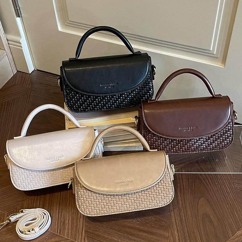Fashionable Handbag with Exquisite Texture, Women's Bag, Fashionable Small Square Bag, Shoulder Bag