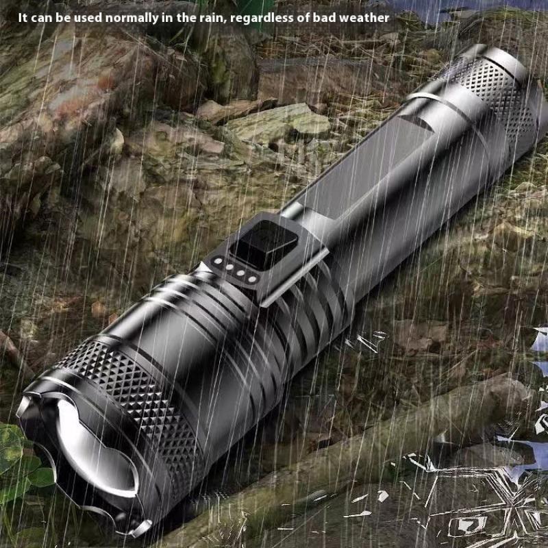 Powerful P50 Led Type-C Charging Flashlights Bright Light Emergency Spotlights Telescopic Zoom Light Builtin 18650 Battery