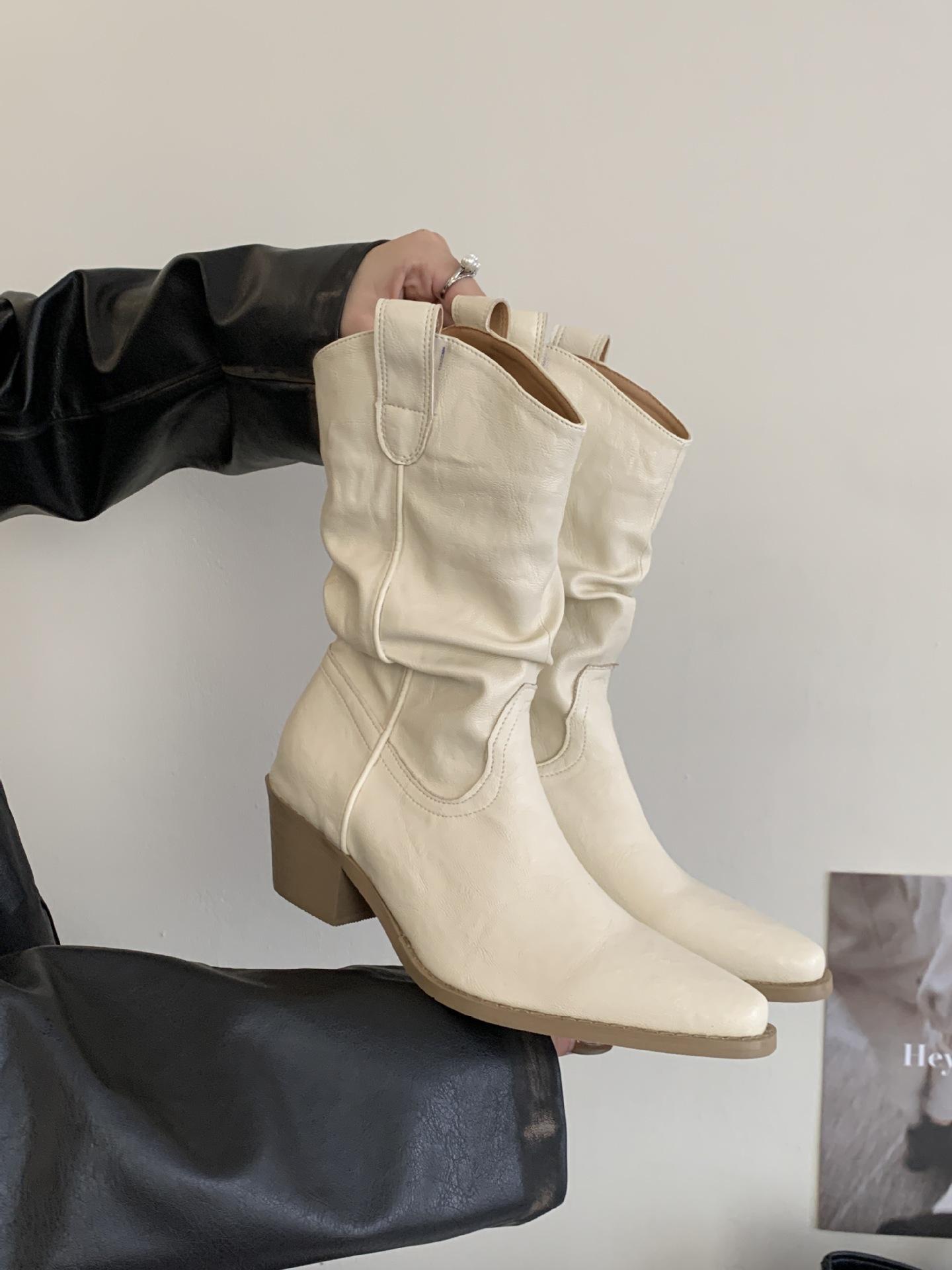 

High-heeled boots retro stacking boots V-mouth Martin boots women s shoes 2025 autumn and winter new brown pointed short boots 39