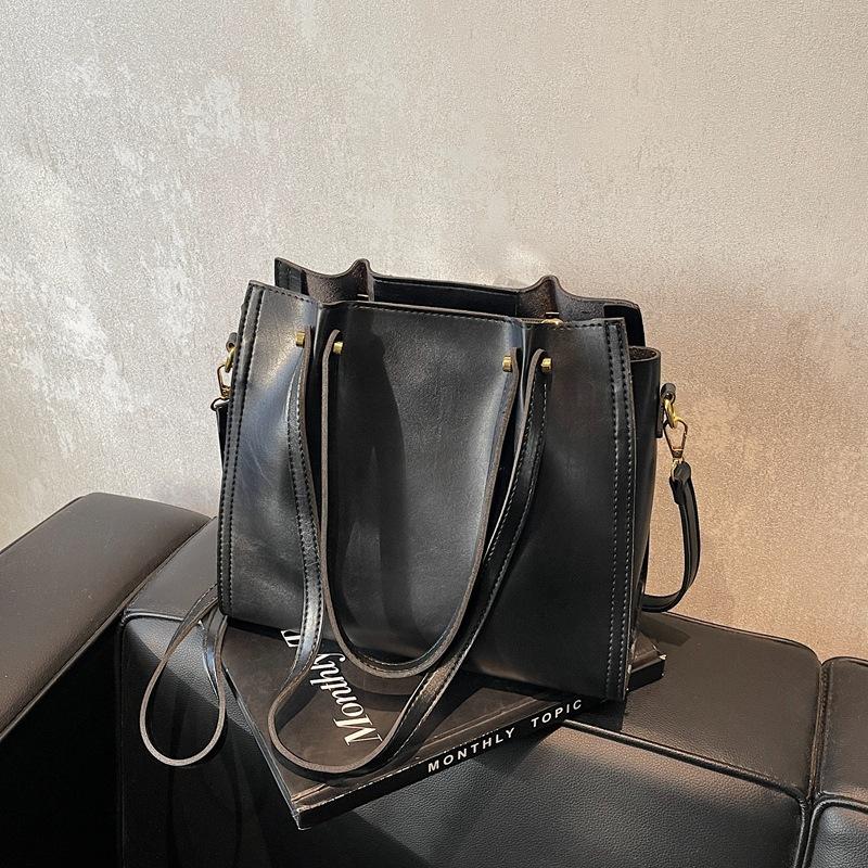 

Maillard bag women s large-capacity new autumn and winter casual messenger bag versatile commuter tote bag чёрный