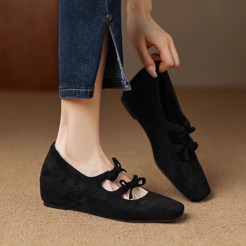 

New four-season wear women s casual single shoes silver size single shoes soft sole square head one pedal wedge heel leather shoes women 43