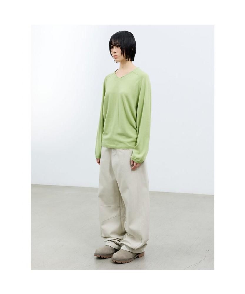 Saendeusaundeu (Unisex) Wool Blend V-Neck Sweater Light Green