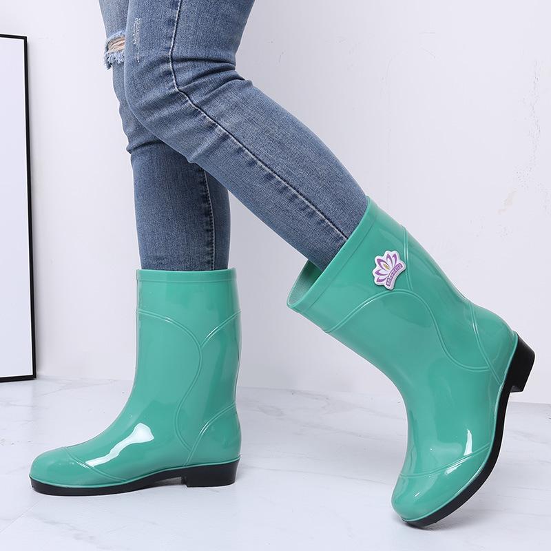 Water Shoes Velvet Cotton Women's Rain Boots Rain Shoes Anti-rubber Shoes Half Tube Water Boots Medium Tube Warm Explosion