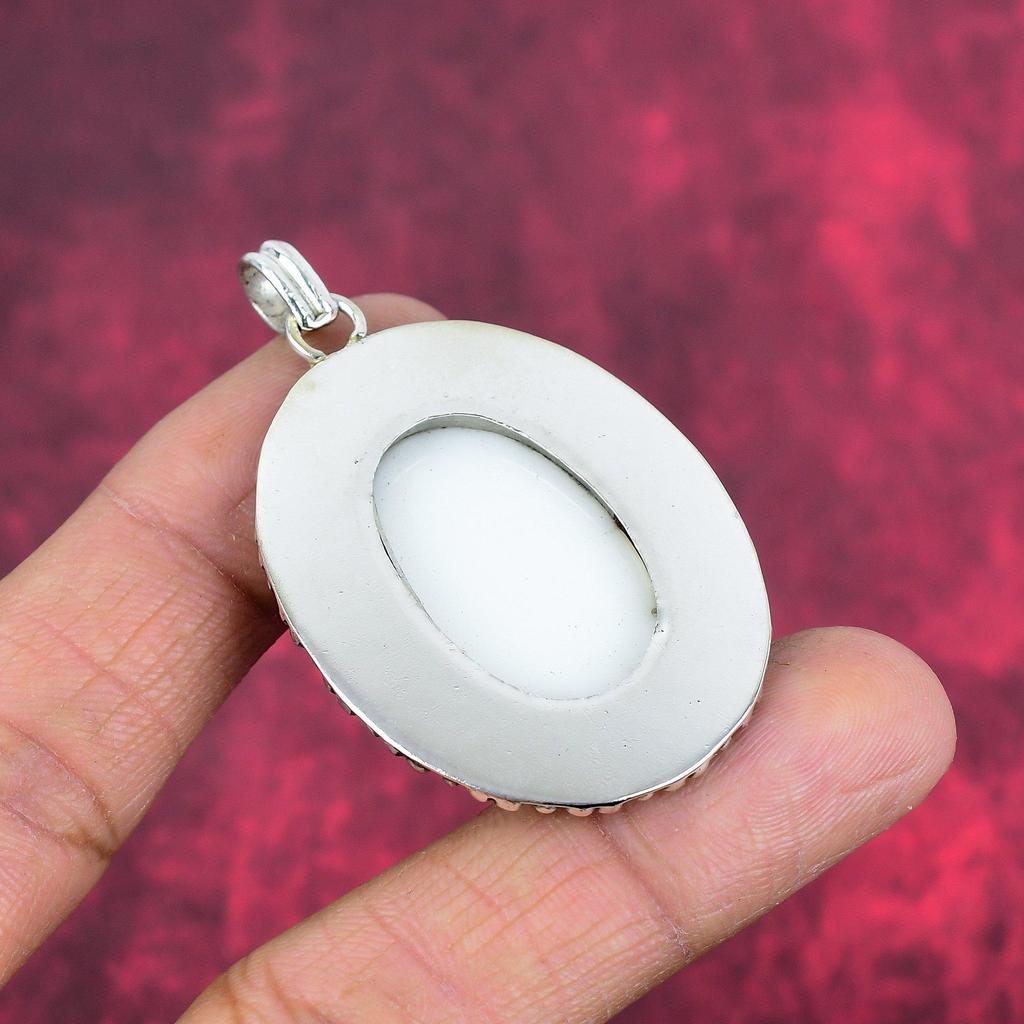 Hänge för smycken i vit korall, Smycken i massivt sterlingsilver 925, Handgjorda smycken i vit korall med ädelstenar för kvinnor