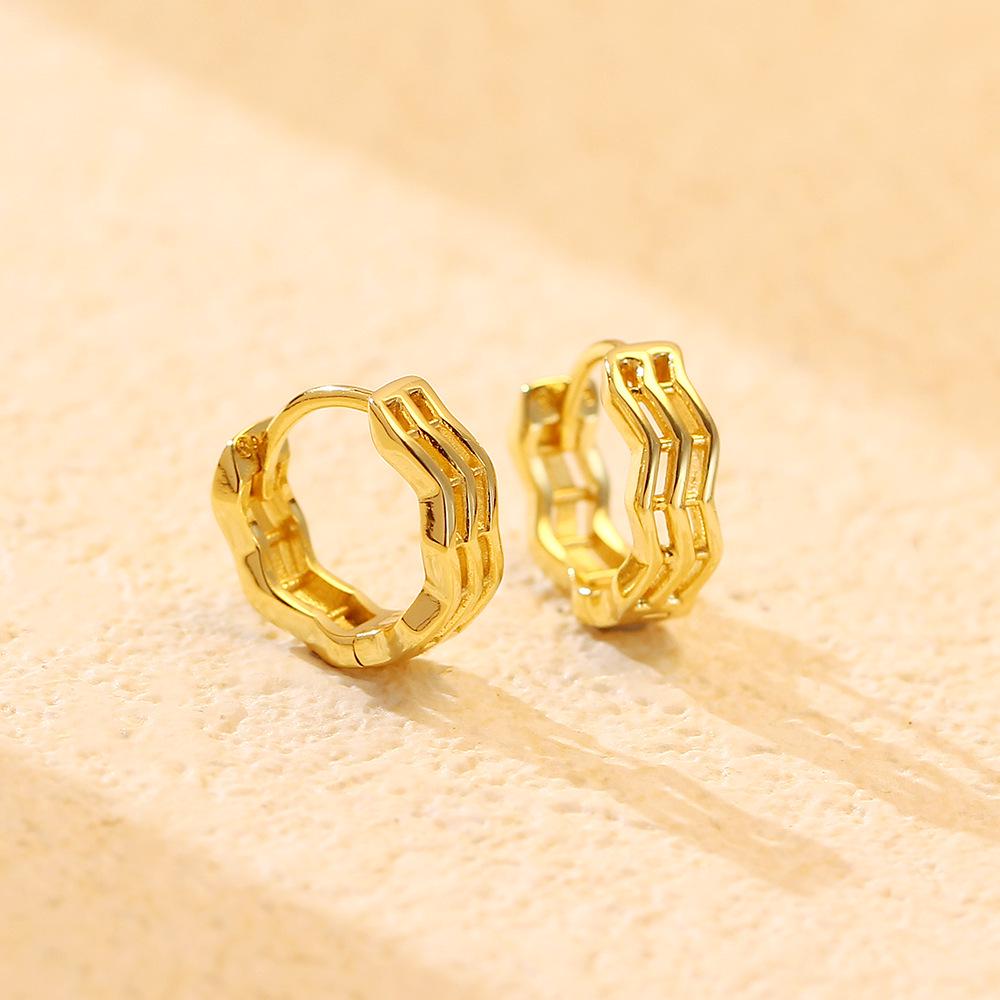 S925 Silver Wavy Cross Stud Earrings: Elegant, Versatile Design for Women