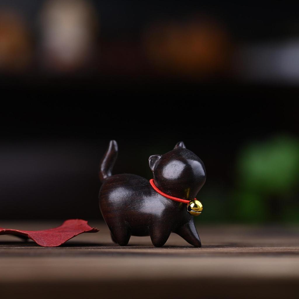 Rainbow Wood Carving: Cute Cat Desktop Ornament - Creative Miniatures for Home Decor