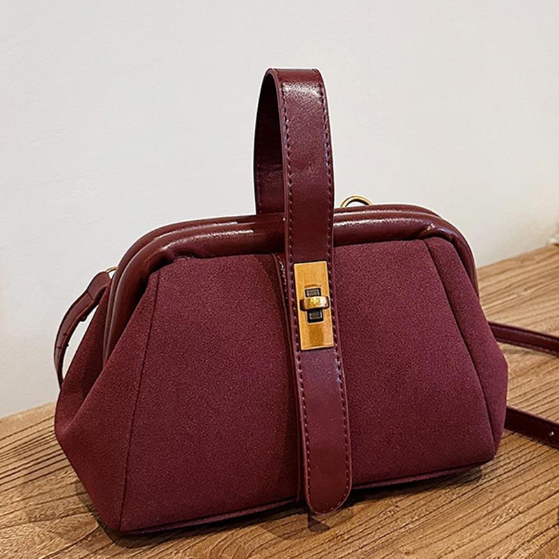 Autumn new small bag texture fashionable portable clip shell bag simple shoulder messenger women's bag
