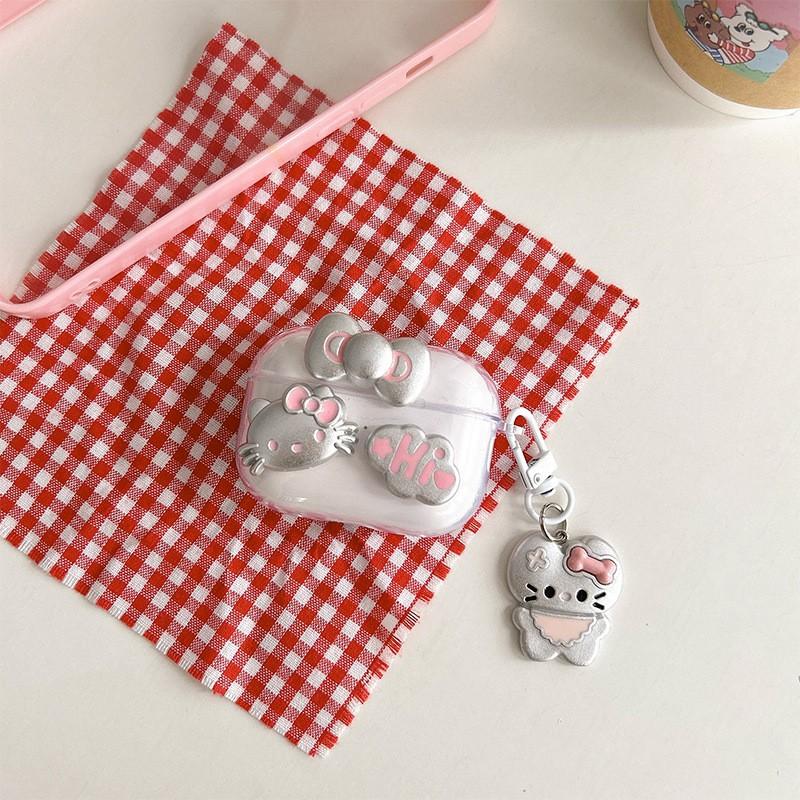

Подвеска-рыбка с галстуком-бабочкой, КТ Кот, Подходит для Airpods4, Прозрачный чехол для Apple Bluetooth-наушников Airpodspro Airpods Pro 2 Generation