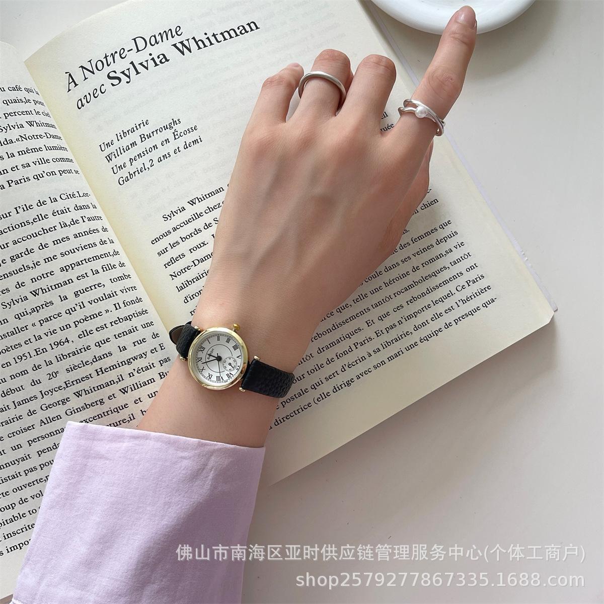 French Simple Small Dial Quartz Watch Women S Student Niche Retro Lychee Pattern Belt