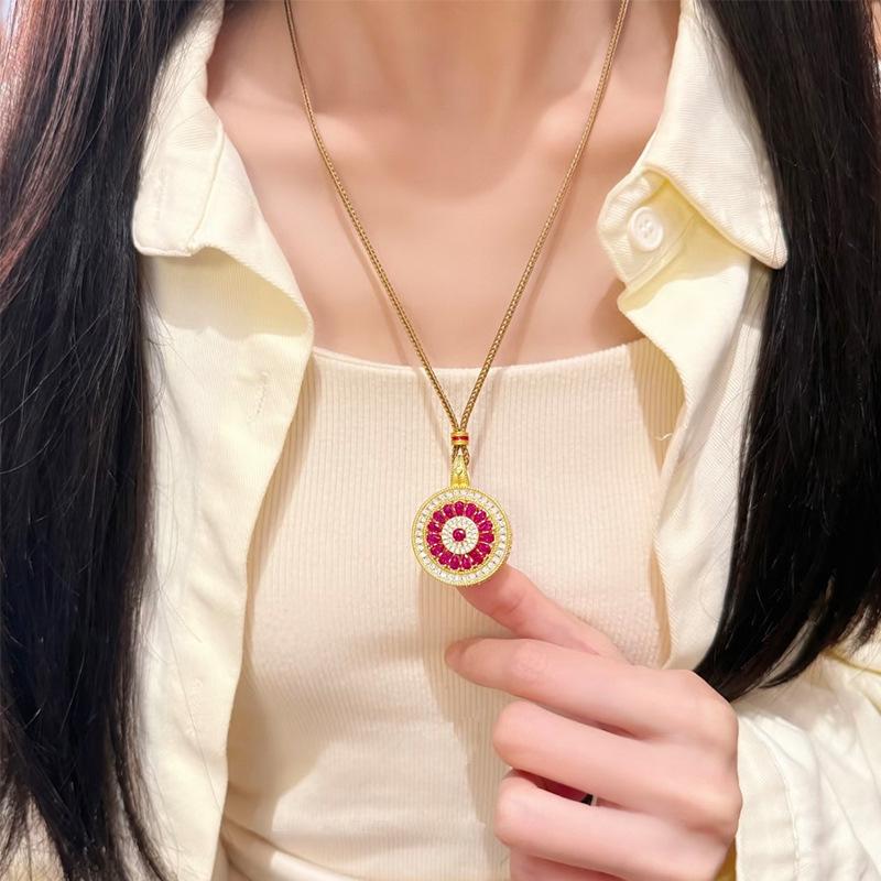 Vietnamese Rose Gold Rotatable Compass Pendant Necklace for Women