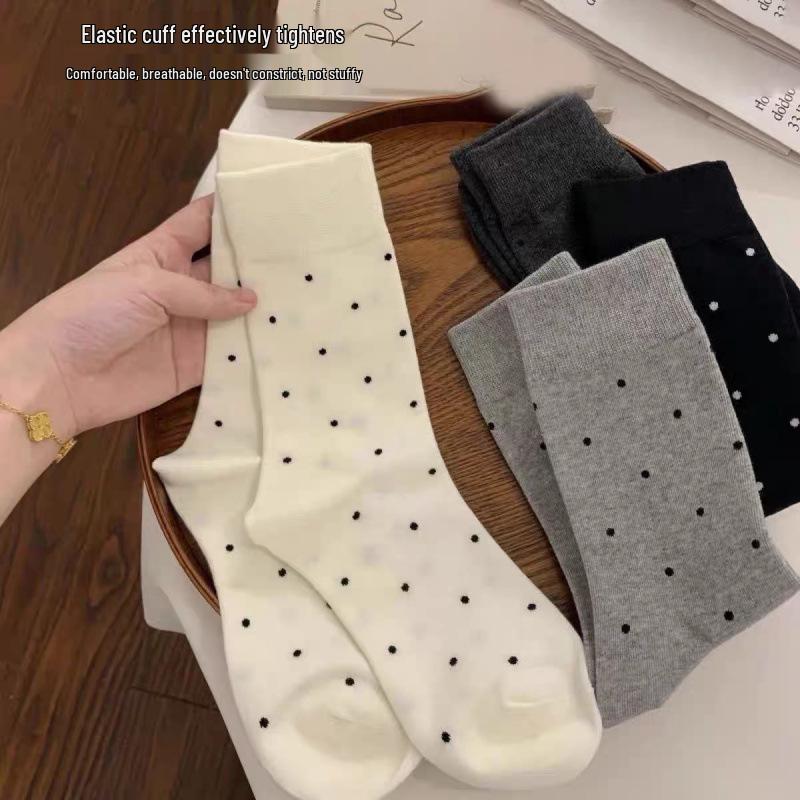 Mid-Calf Pure Cotton Socks - Korean Trendy Cute Sports Polka Dot with Rolled Hem for Spring, Autumn, and Summer.