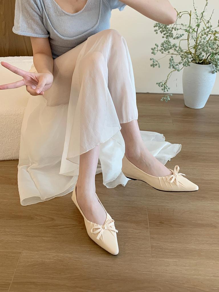 French low-heeled pointed bow single shoes women's shoes 2025 new spring and autumn fairy with skirt temperament commuter shoes