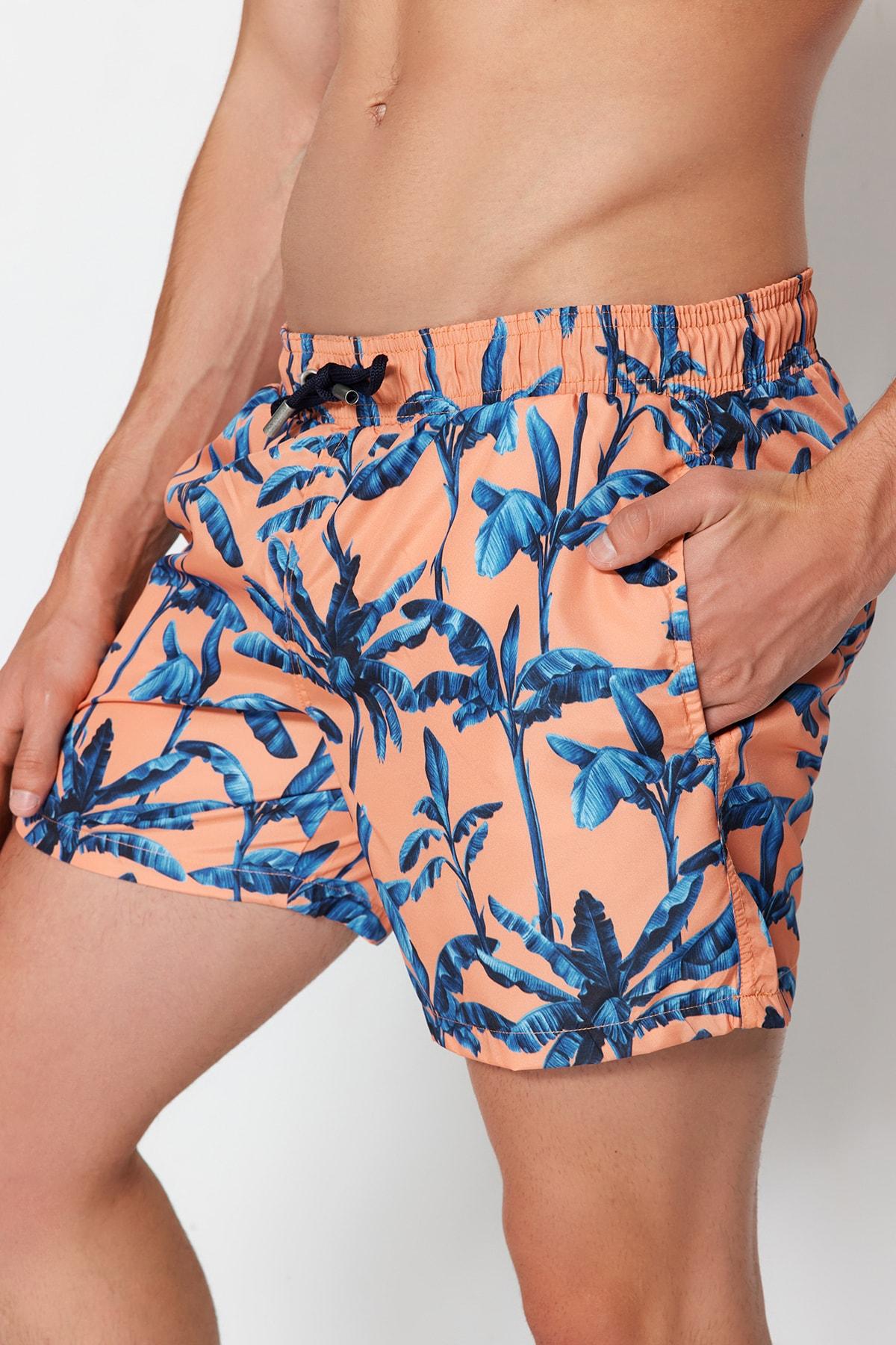 

Оранжевые мужские купальники стандартного размера с тропическим принтом, морские шорты TMNSS23DS00011...