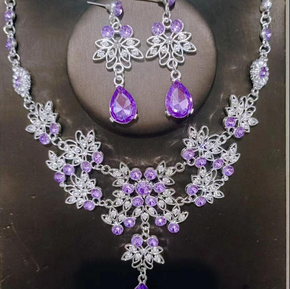 Women's Hanging Necklace Earrings Set Exquisite Charm Bridal Necklace Earrings for Bridesmaid Wedding Masquerade