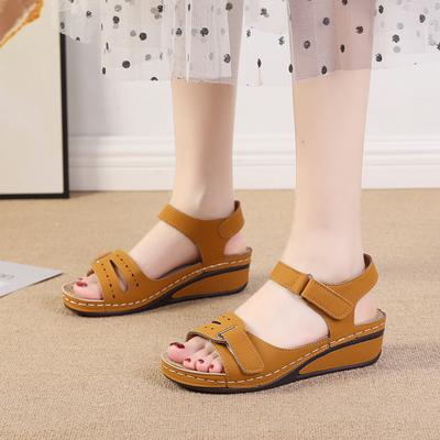 New Thick-soled Velcro Suede Sandals for Women To Wear Sloping Heels Large-size Beach Cool Slippers