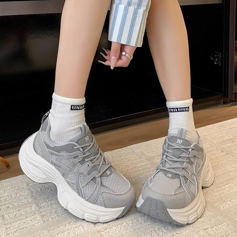 Leather hollow suction film bottom dad shoes women's 2025 spring and summer new round head color matching comfortable and breathable casual spor