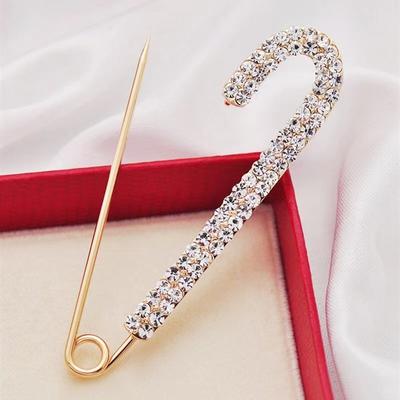 Cute Rhinestone Pins for Pants Waist Adjustment Women Cardigan Scarf Shawl Safety Brooches Korean Luxury Jewelry Scarf Buckle