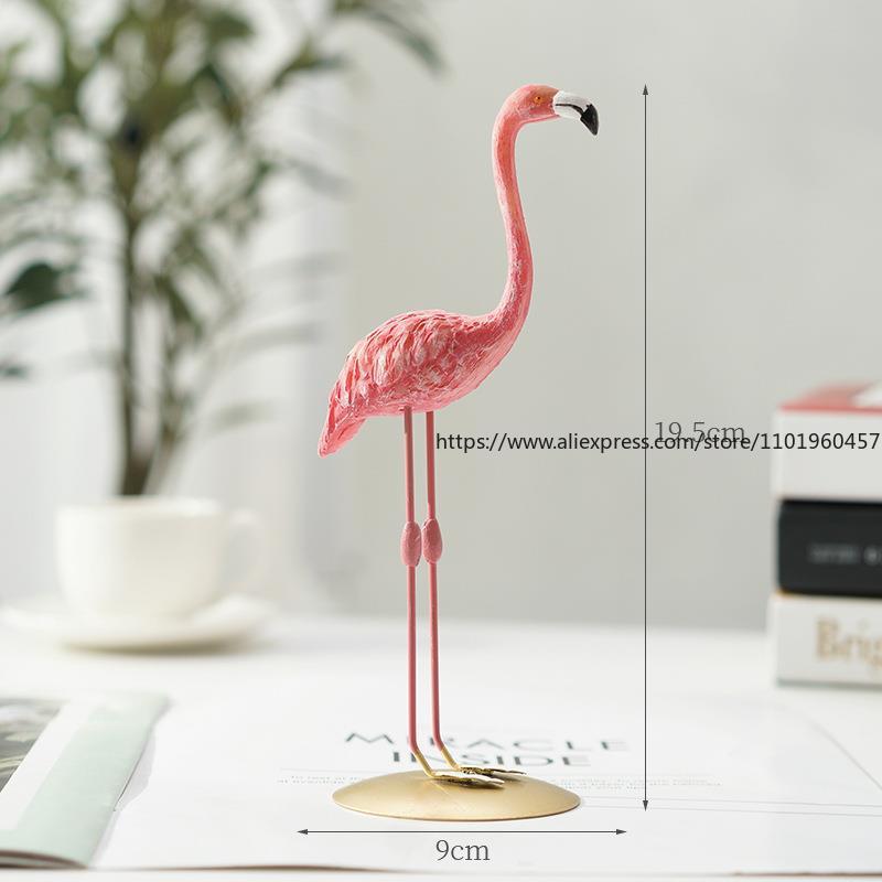 Creative Instagram-popular Flamingo Resin Ornaments, Cute Animals for Bedroom and Living Room Decoration, Valentine's Day Gift