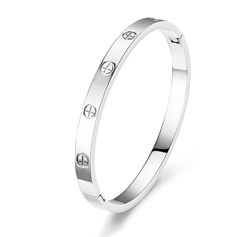 Four-Leaf Clover Women's Stainless Steel Bangle with Diamonds - Non-Fading Gold Titanium Steel Bracelet