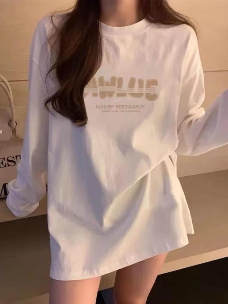 Women's White Long-Sleeve Pullover: Casual, Versatile, Slim-Fit Base Top for Autumn