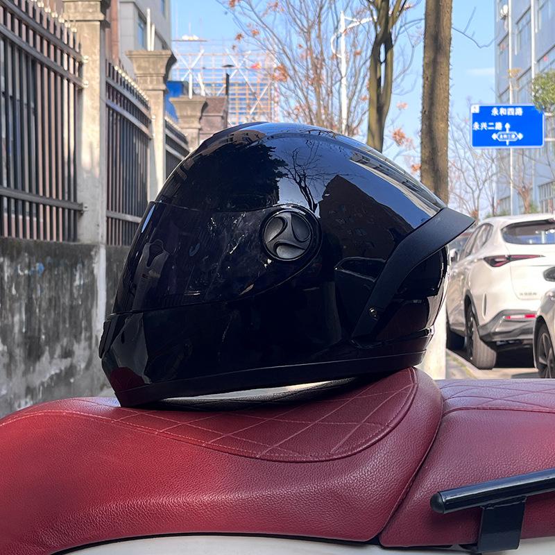 Motorcycle helmet full helmet men and women winter warm safety four seasons knight electric vehicle locomotive full