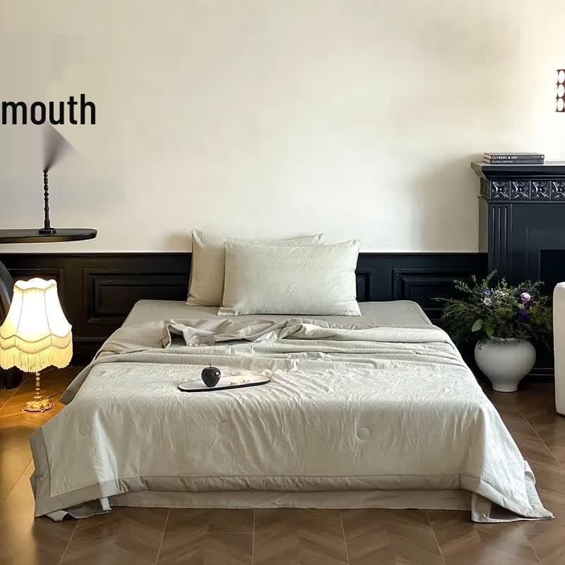 Hodo All-Season Soy Protein Jacquard Quilt