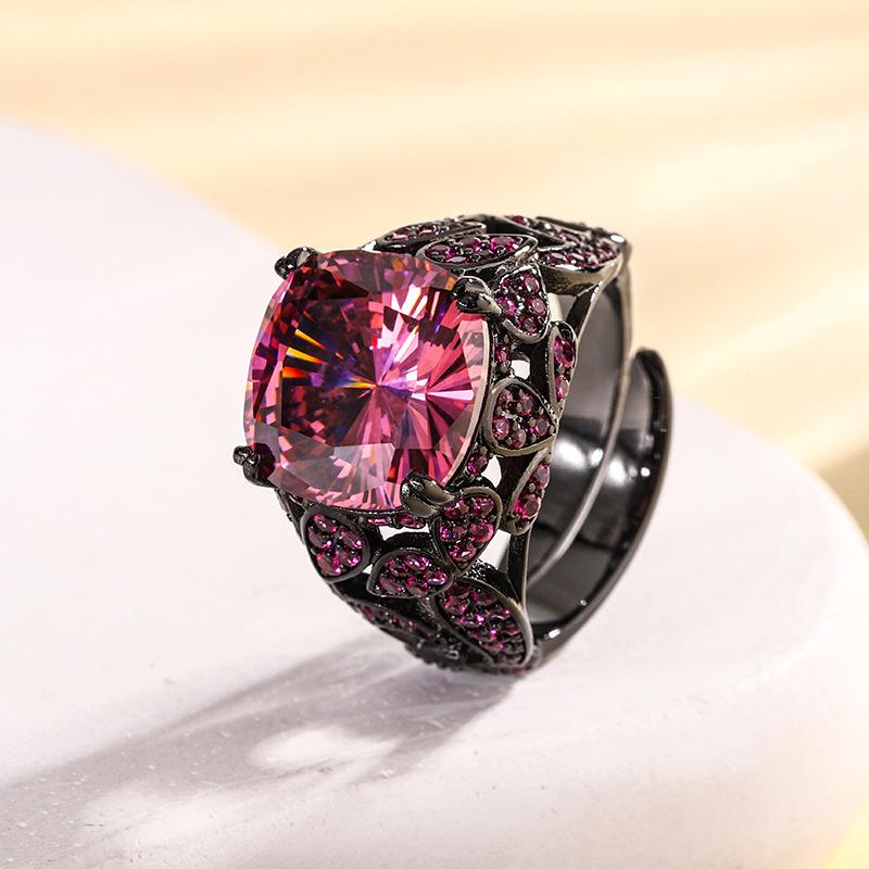 Jewelry Copper Bottom Gold-Plated Simulation Corundum Fat Square Black Gold Personalized Ring 12 * 12
