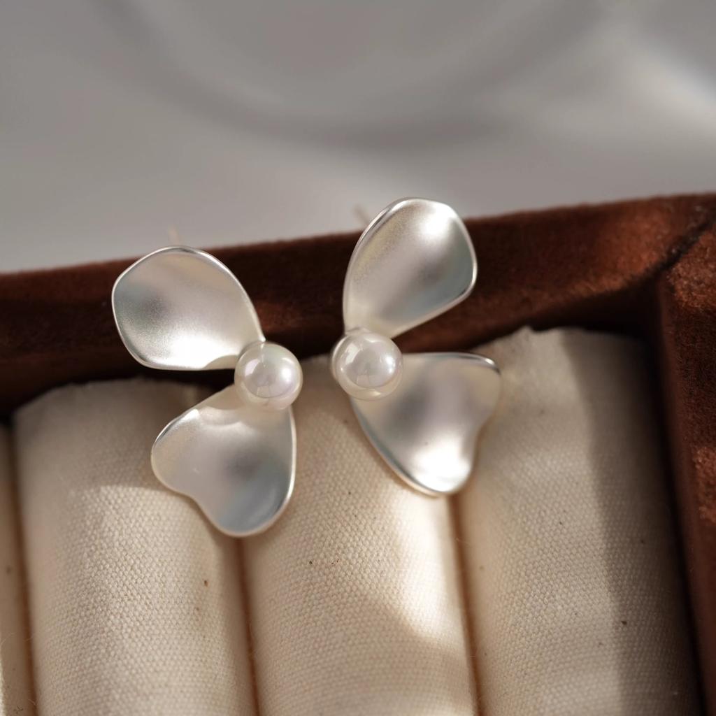 925 Silver Vintage Earrings For Women Simple Flower Pearl Earring Jewelry Prevent Allergy Party Accessories Gift