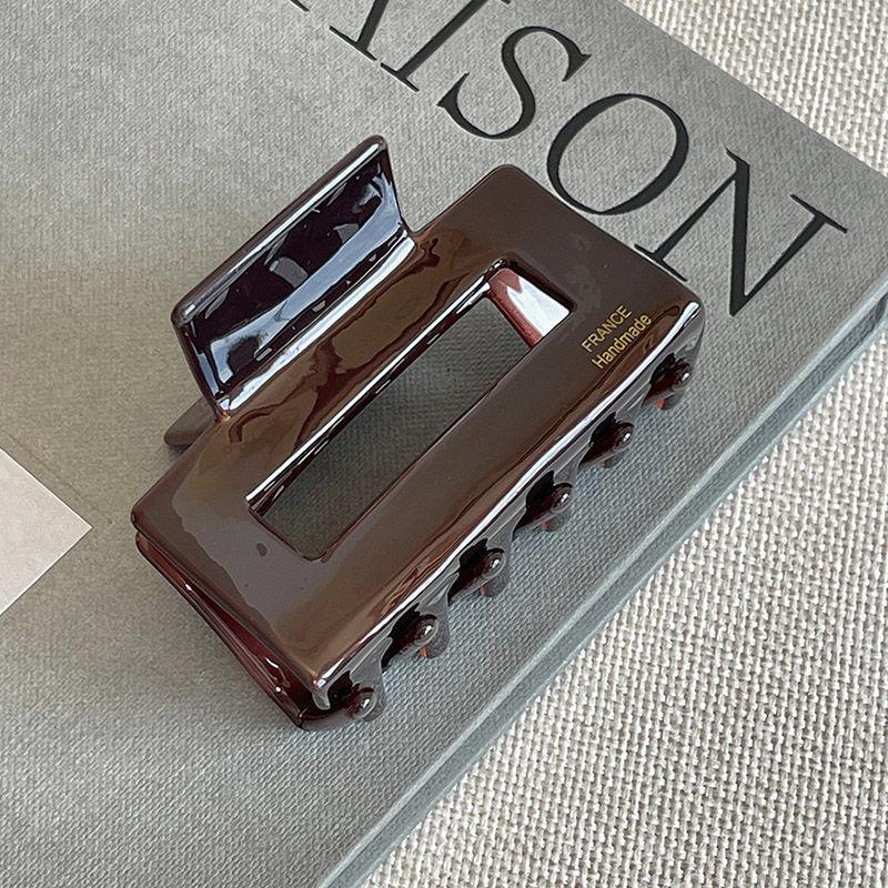 Chocolate Acetate Shark Hair Claw Elegant Women High Grade Back Head Hair Clip Fashion Luxury Solid Color Hair Grab Daily Hair Accessories
