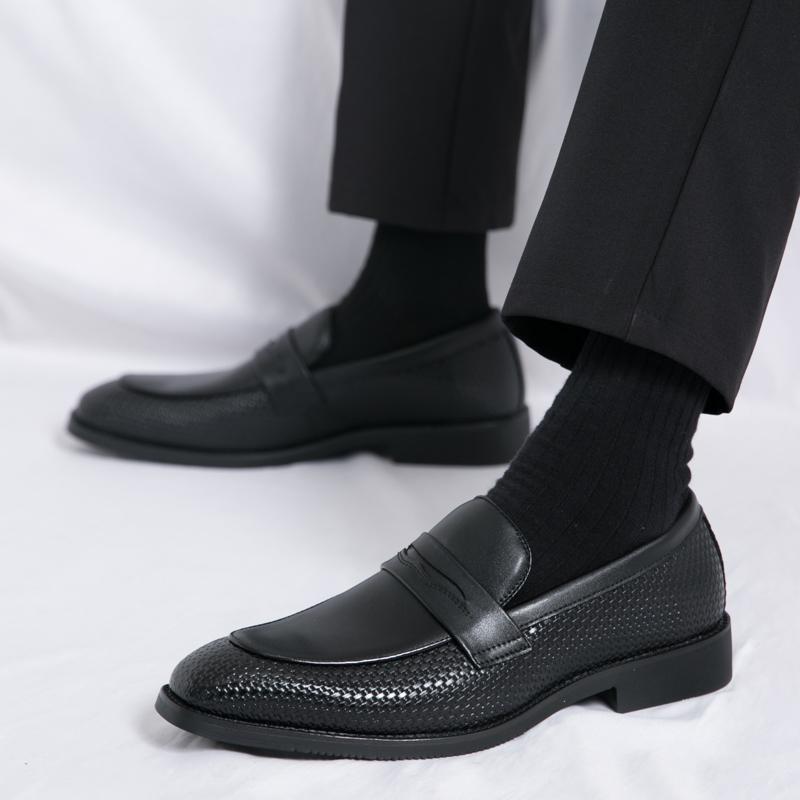 Fashion Men's Casual Leather Shoes Minimalist Luxury Style Office and Business Groom's Wedding Party Dress Black Brown Retro Slip On