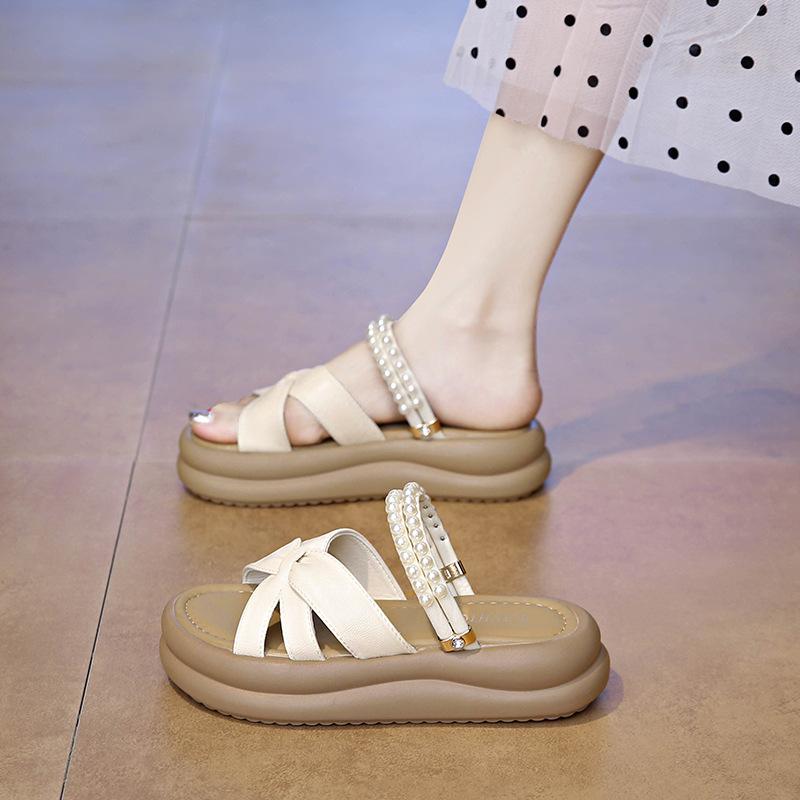 Internet Celebrity Fairy Style with Skirt Cool Slippers Female Summer Wear 2025 New Dissolving Platform Beach Vacation Sandals