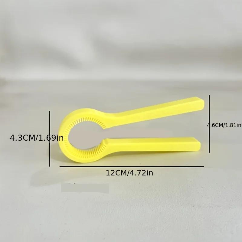 Twist Bottle Opener - Multifunctional Bar Tool, Ergonomic Kitchen Tool for Beer and Bottle Caps, Portable Twist Bottle Opener.