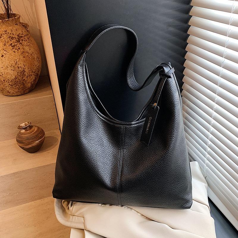 

Spring and summer large-capacity bag women s new fashion commuter versatile shoulder bag simple casual tote bag чёрный
