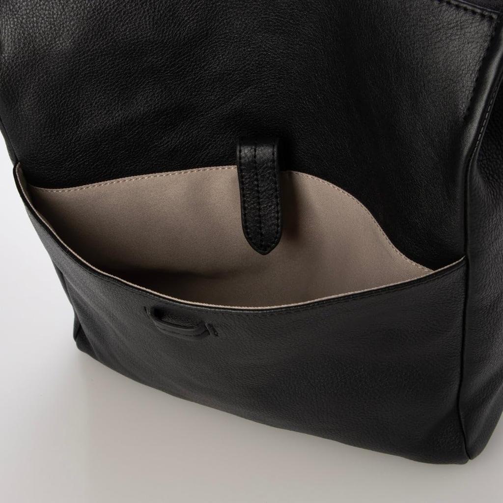 Quadratischer Rucksack aus Rindsleder